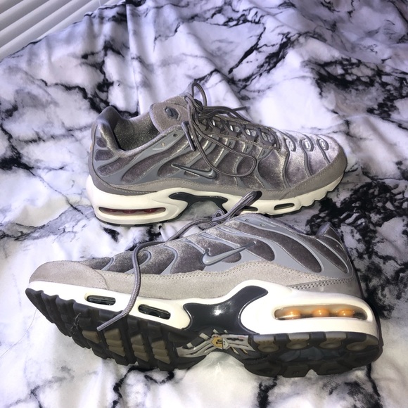 nike air max plus lux
